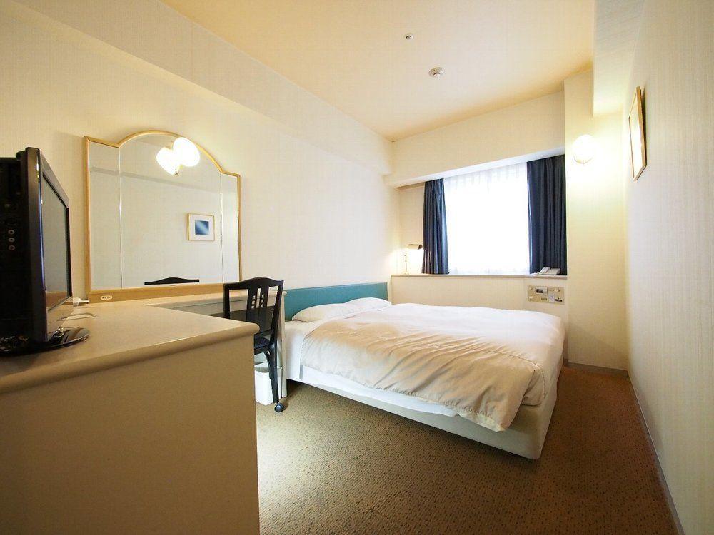 Yokohama Isezakicho Washington Hotel Экстерьер фото