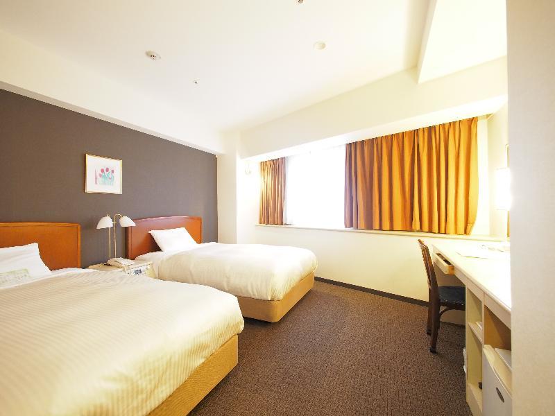 Yokohama Isezakicho Washington Hotel Экстерьер фото