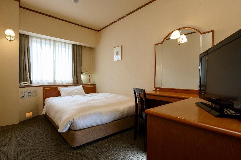 Yokohama Isezakicho Washington Hotel Экстерьер фото